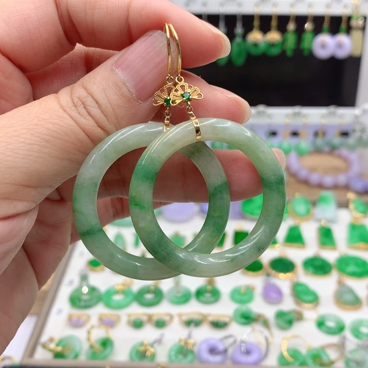 翡翠18K金镶嵌耳饰