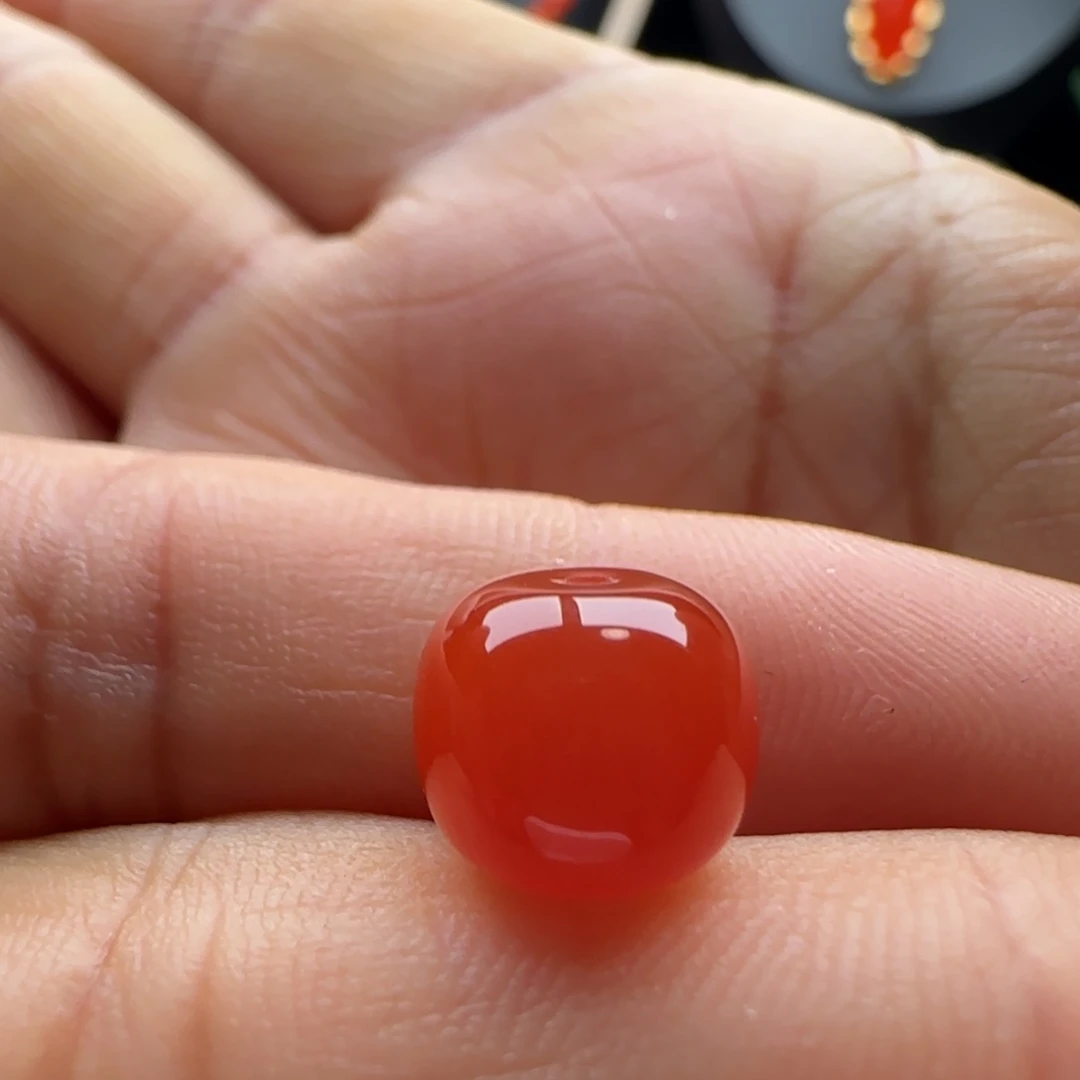 南红玛瑙未镶嵌老型9.8-8.5皮裂
