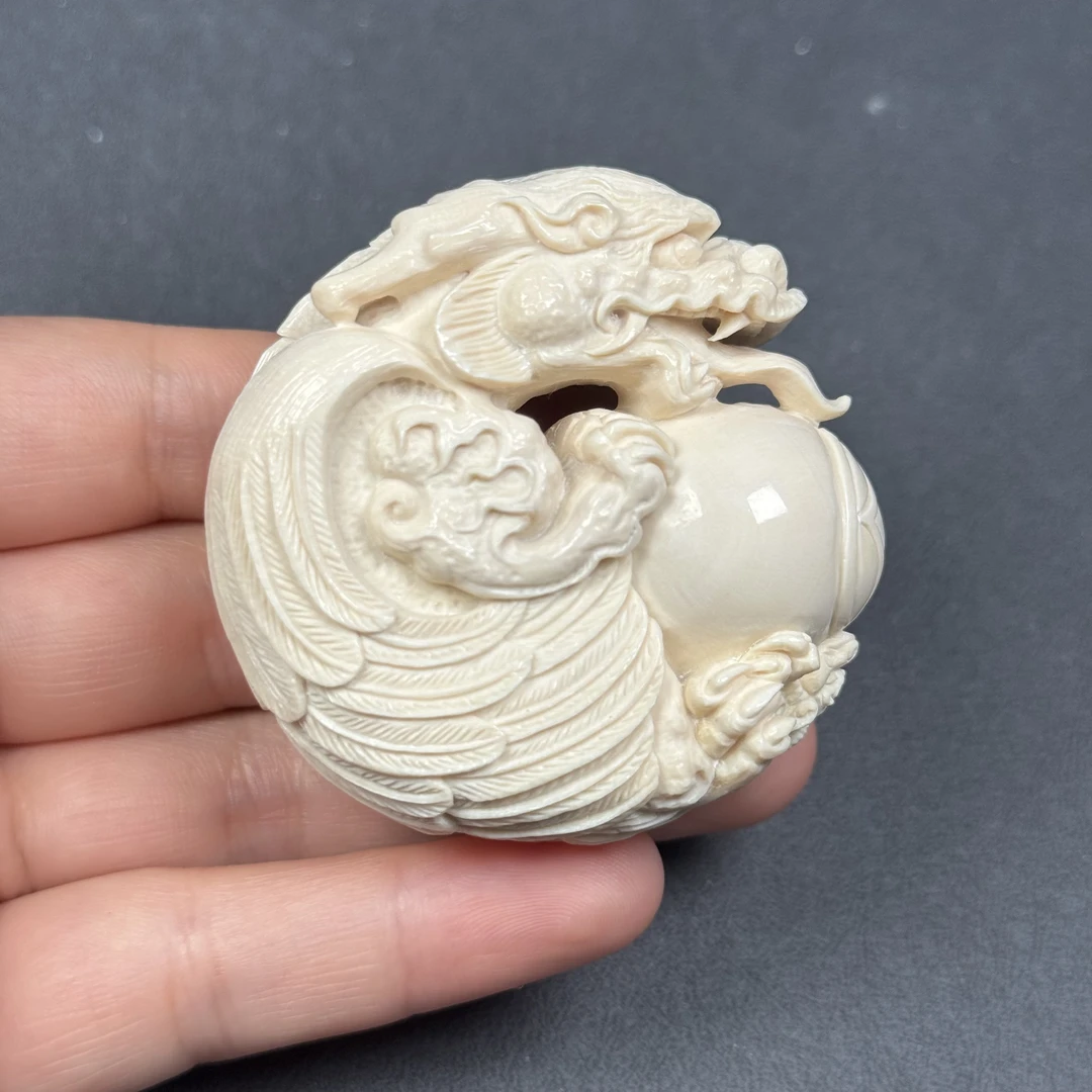 H1945天然猛犸牙 雕刻貔貅抱球牌53*25mm支持鉴定 假一罚四