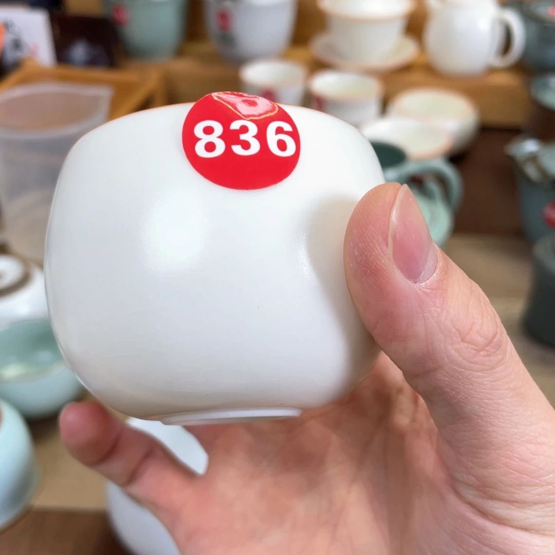 瓷片。。。。。。。。。。。。。。。。。