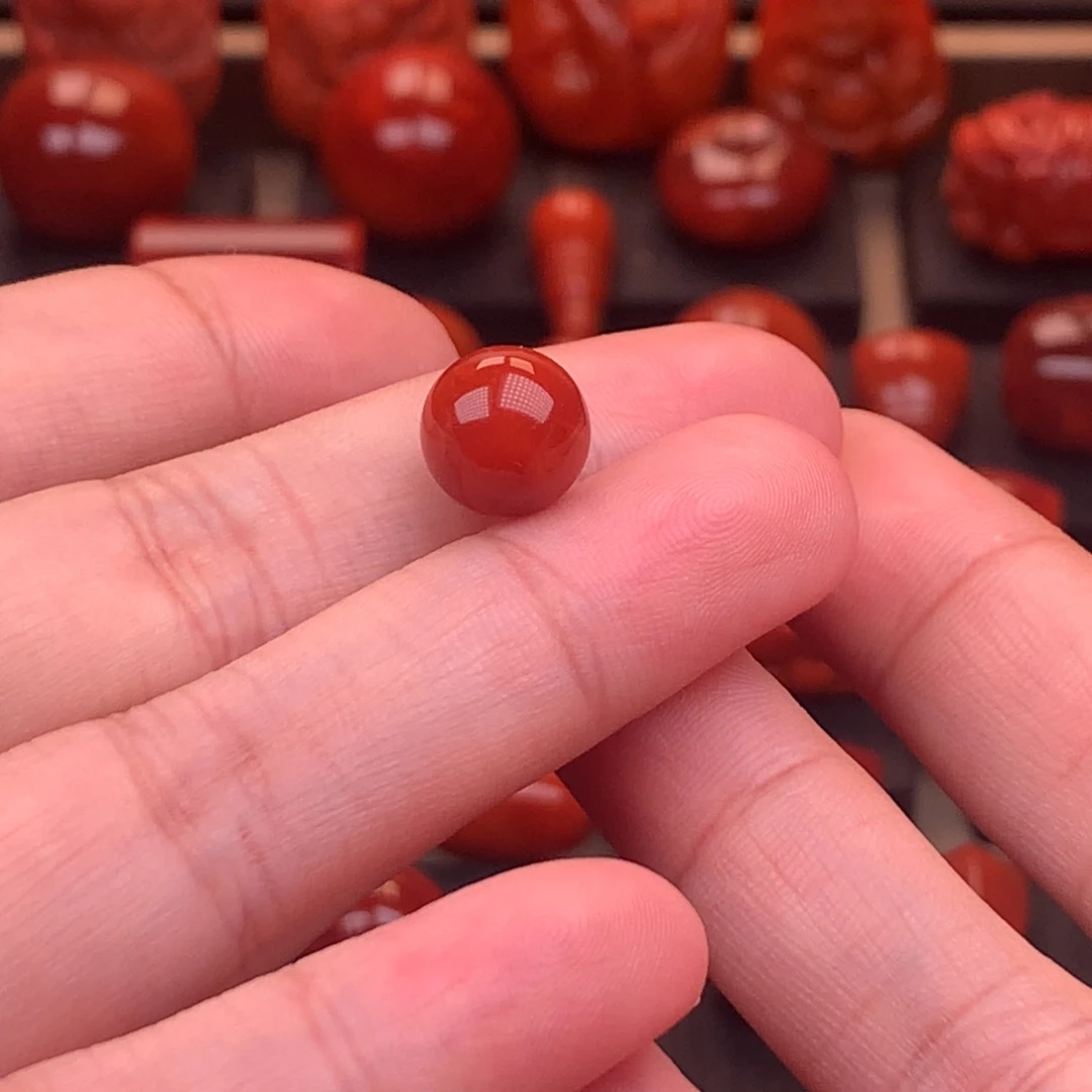 南红玛瑙未镶嵌原矿高品圆珠9.9mm