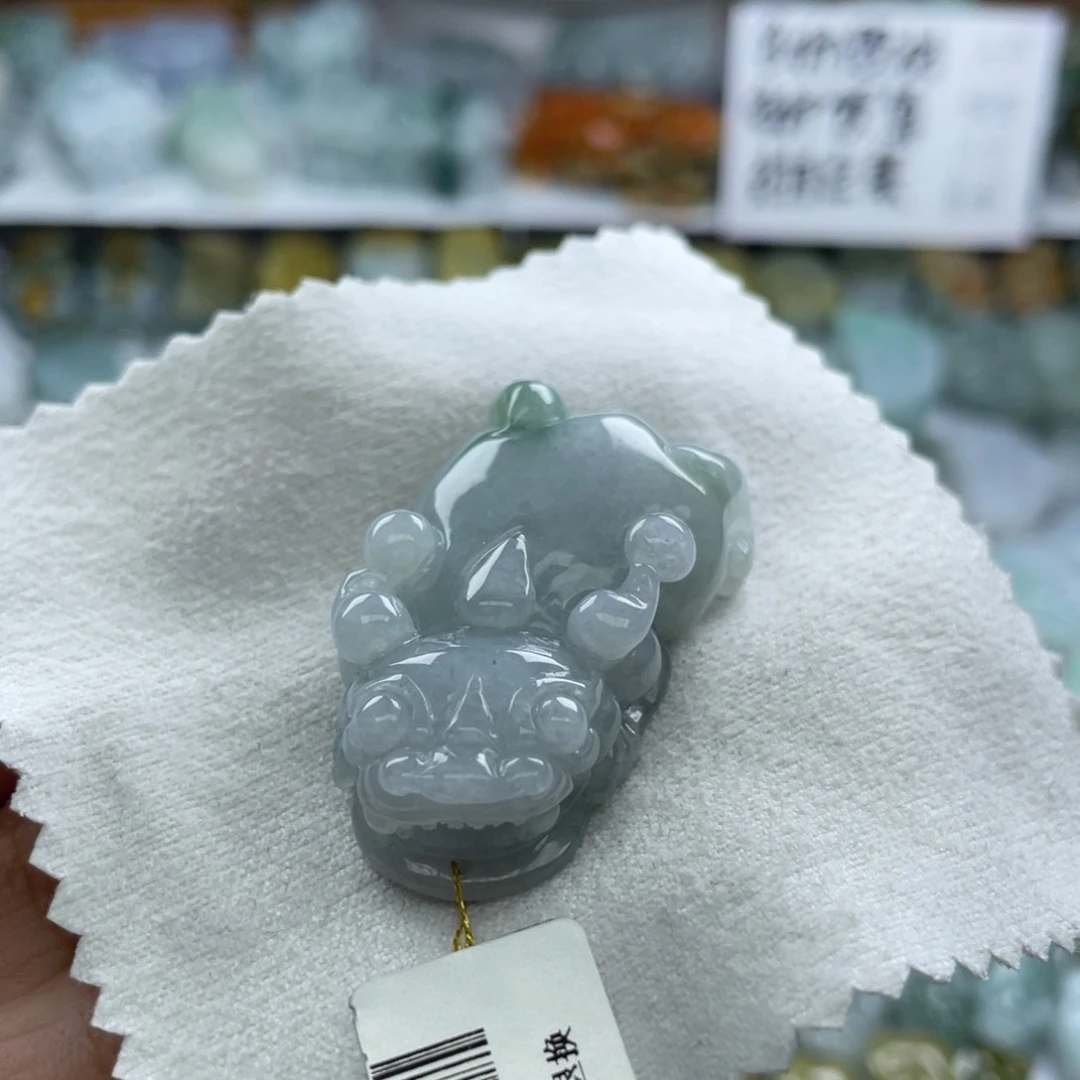 颈饰未镶嵌翡翠貔貅76