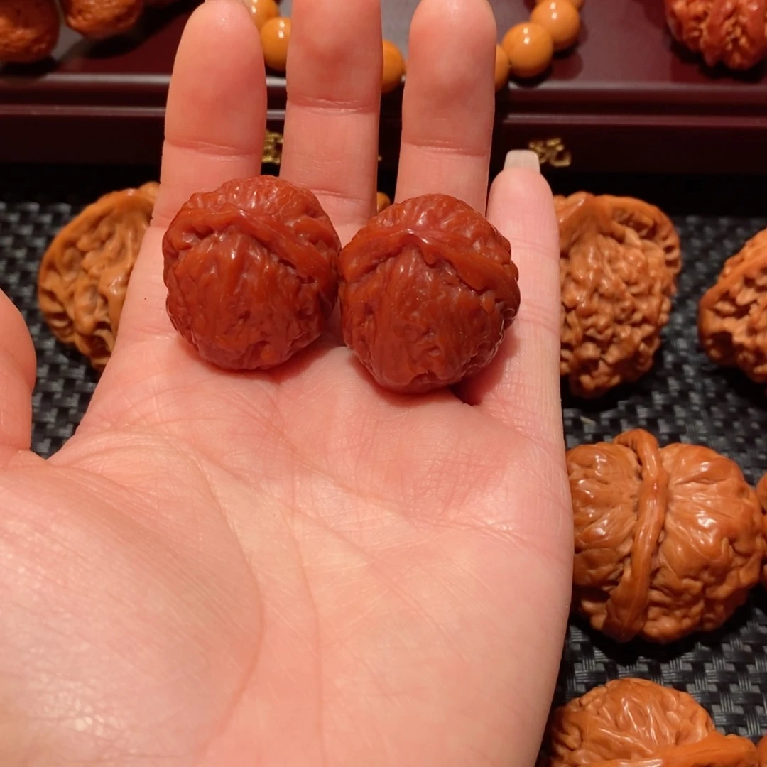 文玩核桃把件淡**风胖头托