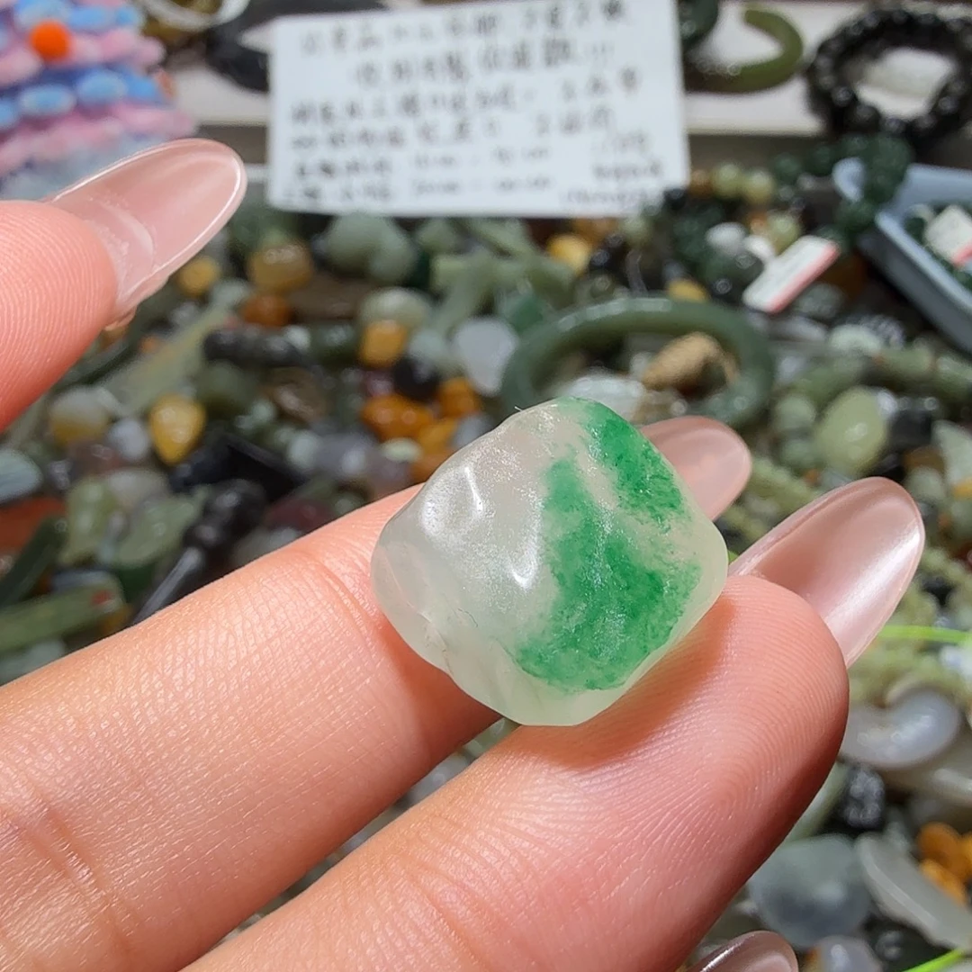 和田玉未镶嵌珠宝奇石