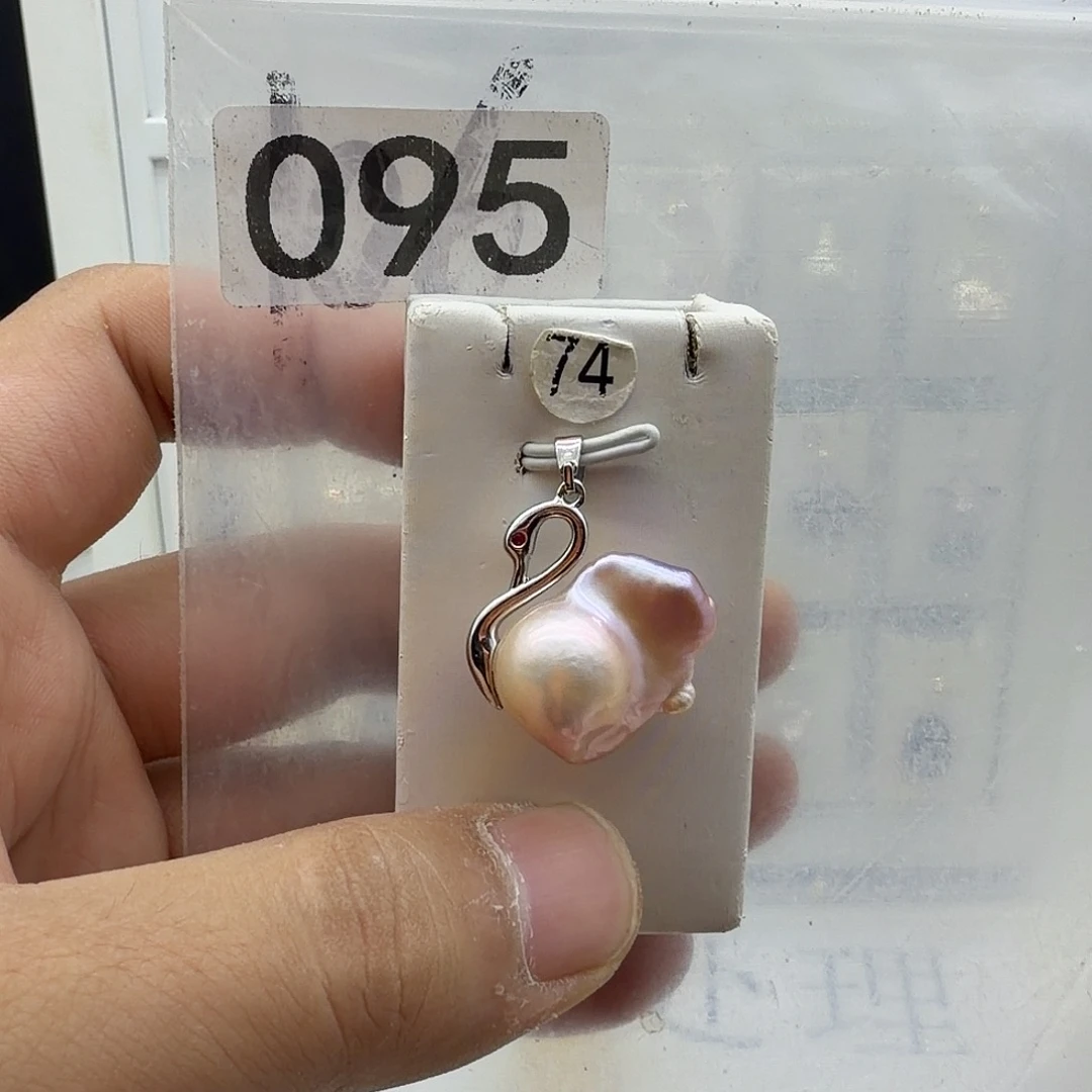 淡水珍珠颈饰合金