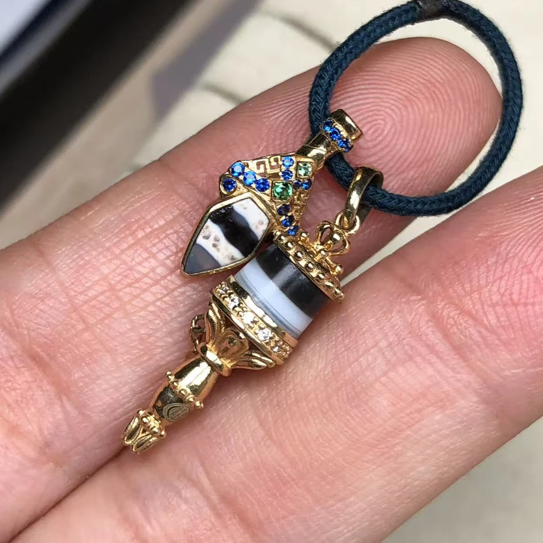18k镶嵌古珠吊坠