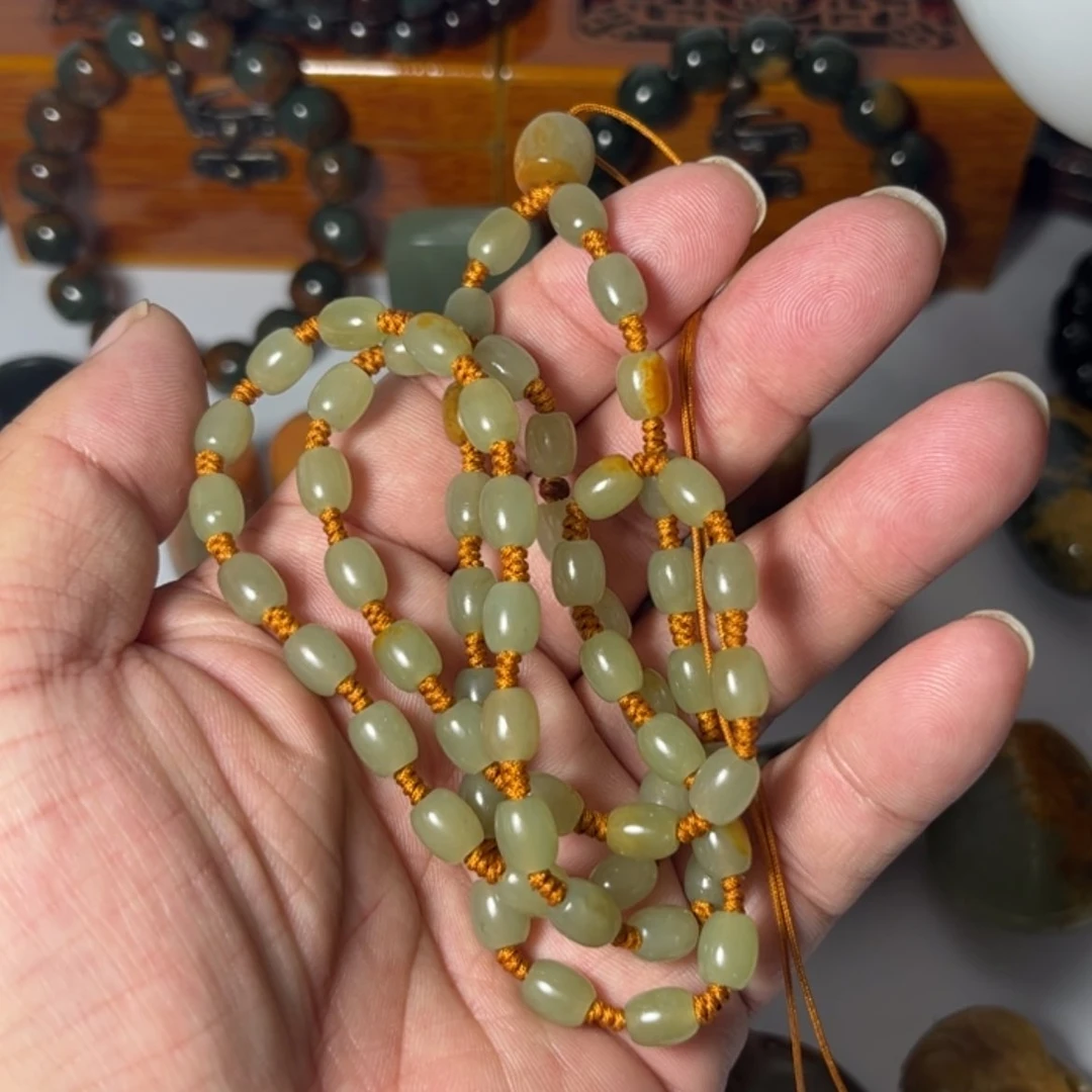 【闪购商品】未镶嵌透闪石质玉挂件洛**克