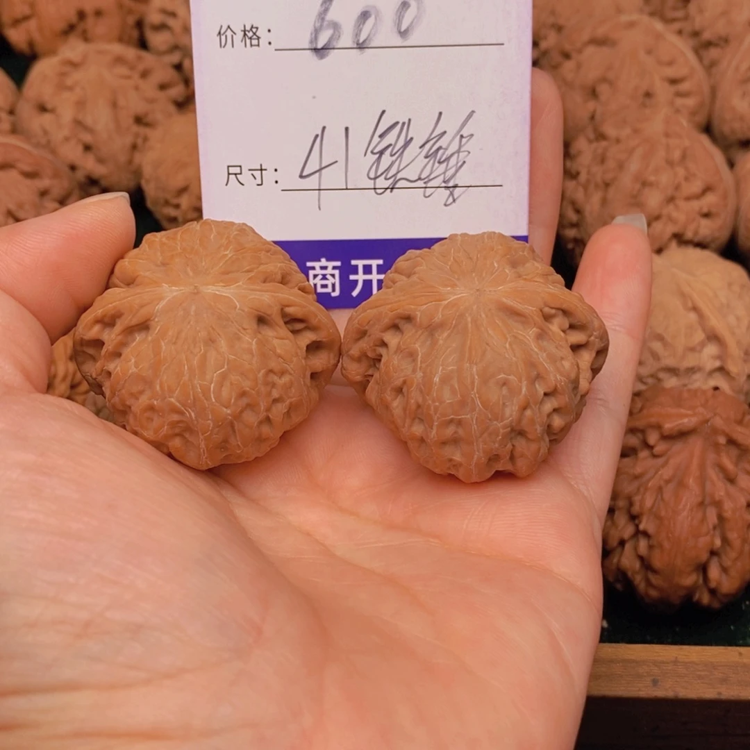 老***时文玩核桃铁锤核桃