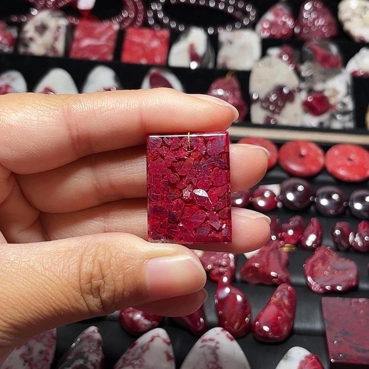 天然辰砂晶体无事牌20克