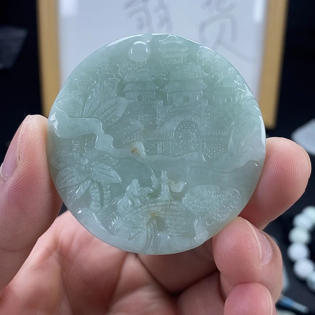 翡翠未镶嵌颈饰翡翠