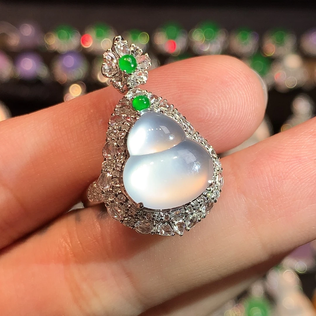 翡翠18K金镶嵌吊坠(赠链)玻璃种起钢葫芦戒指吊坠两用款