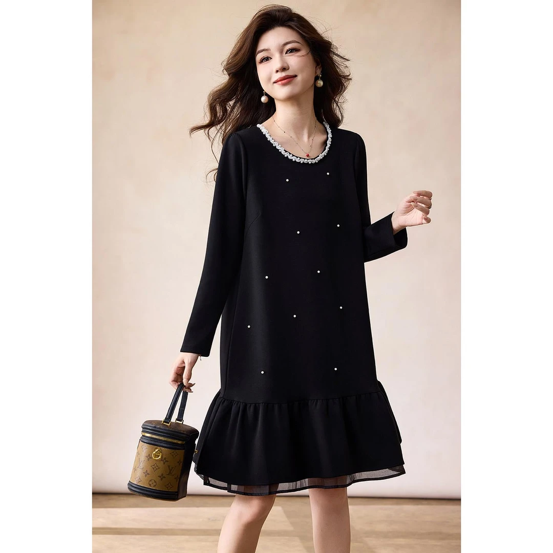DUCURNO法式钉珠圆领连衣裙女2026春季新款赫本风气质宽松小黑裙