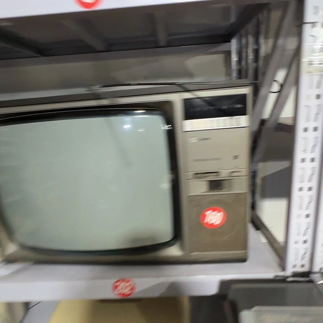 木20寸木壳大彩电，民俗物件