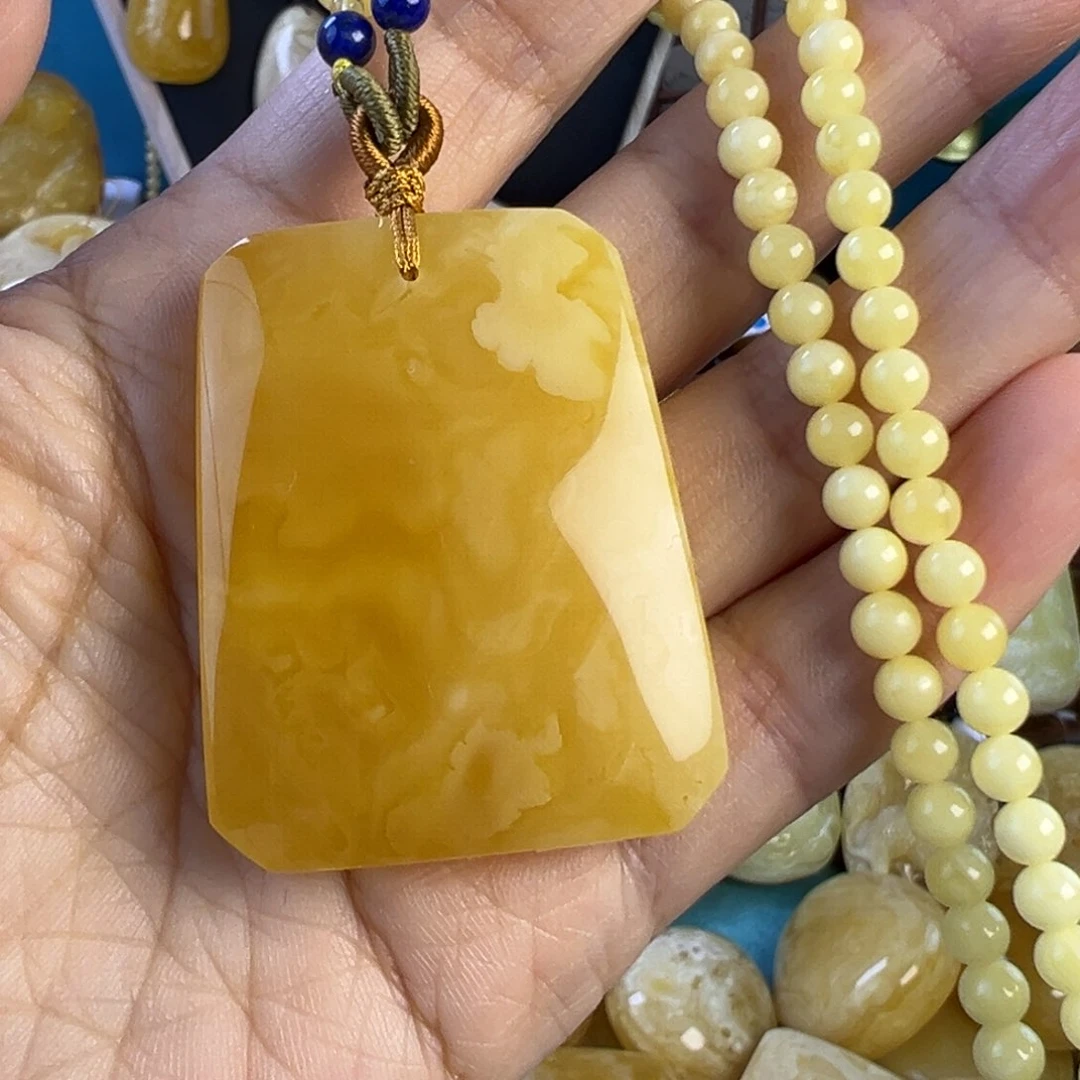 蜜蜡吊坠(赠链)未镶嵌