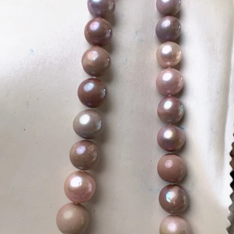 淡水珍珠颈饰未镶嵌某*女