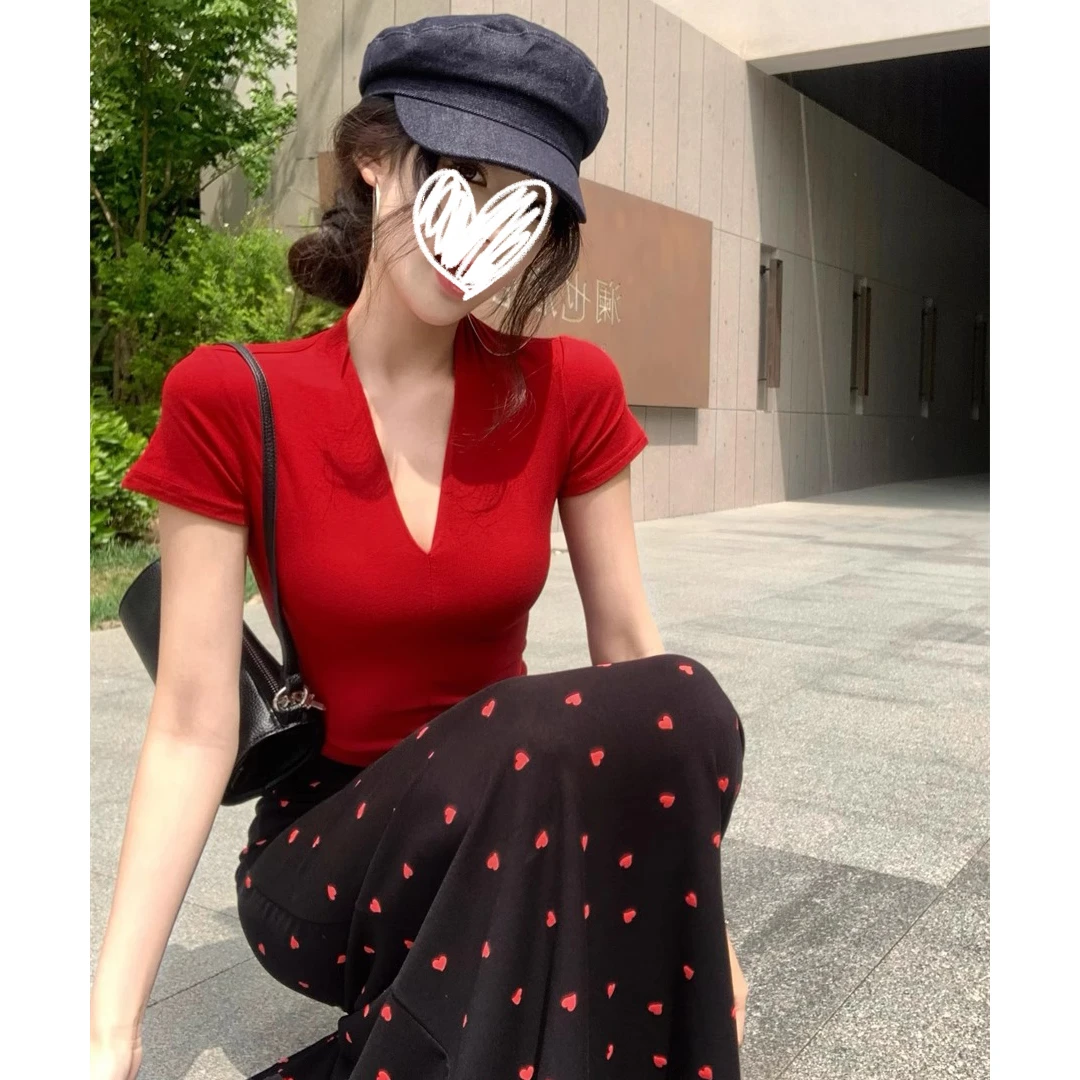 修身v领短袖正肩T恤女夏季紧身收腰纯欲风红色显身材短款百搭上衣