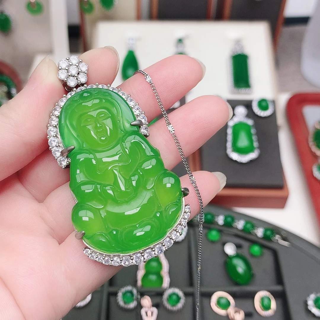 未镶嵌颈饰玛瑙/玉髓萍*