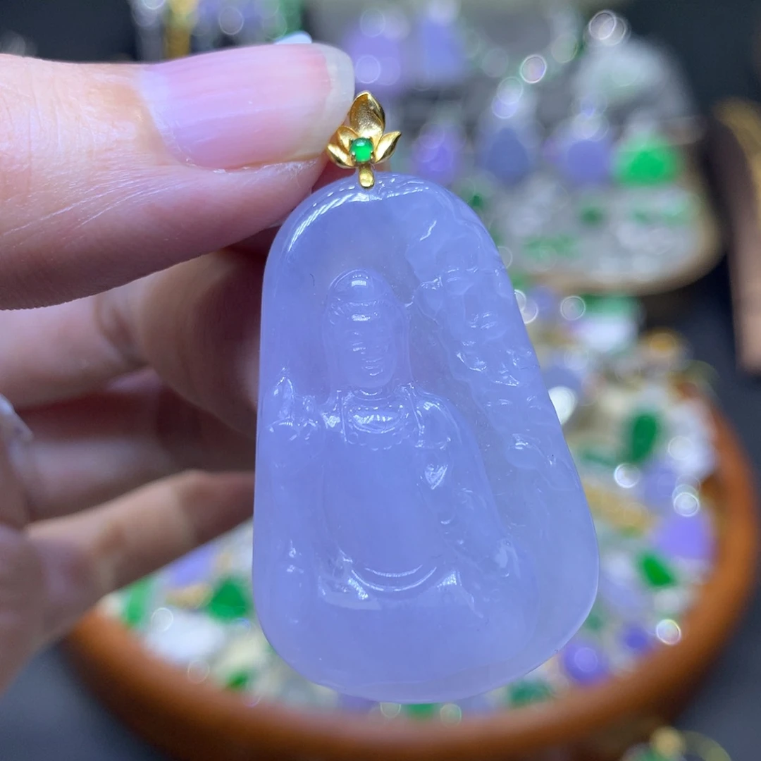 颈饰18K金镶嵌翡翠