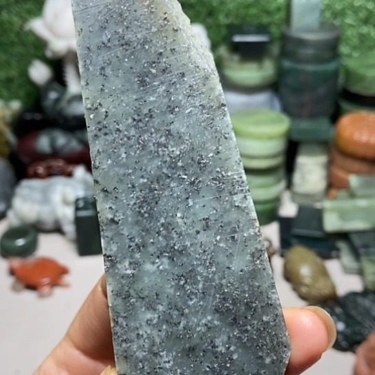 未镶嵌和田玉（糖玉）珠宝半成品