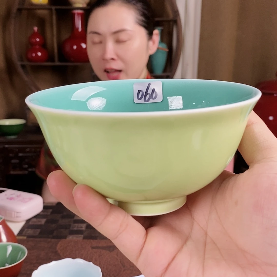 060号珍藏葱绿内湖水绿宫碗