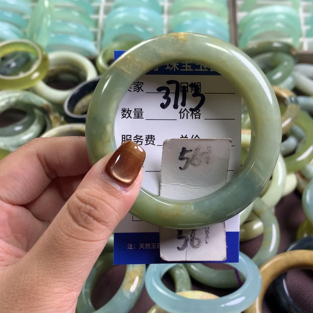 未镶嵌蛇纹石玉手镯3713