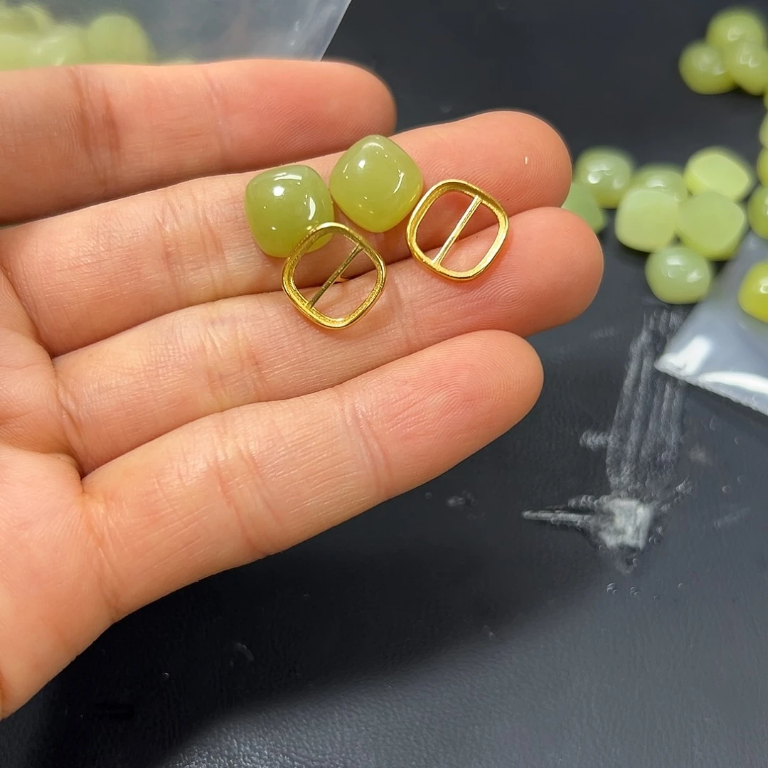 和田玉耳钉颜色多样性发货拍一发一银S925镶嵌胖*