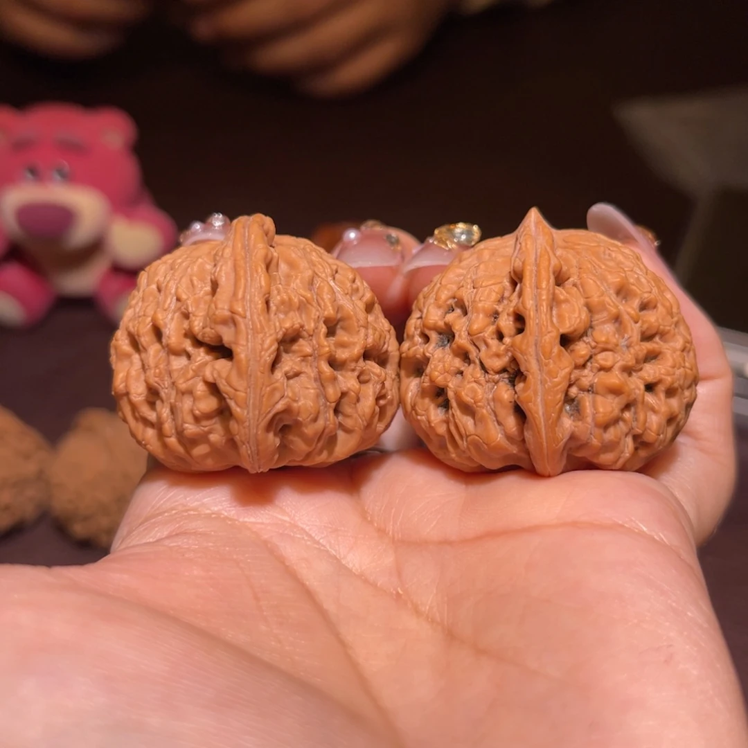 文玩核桃把件36水龙纹