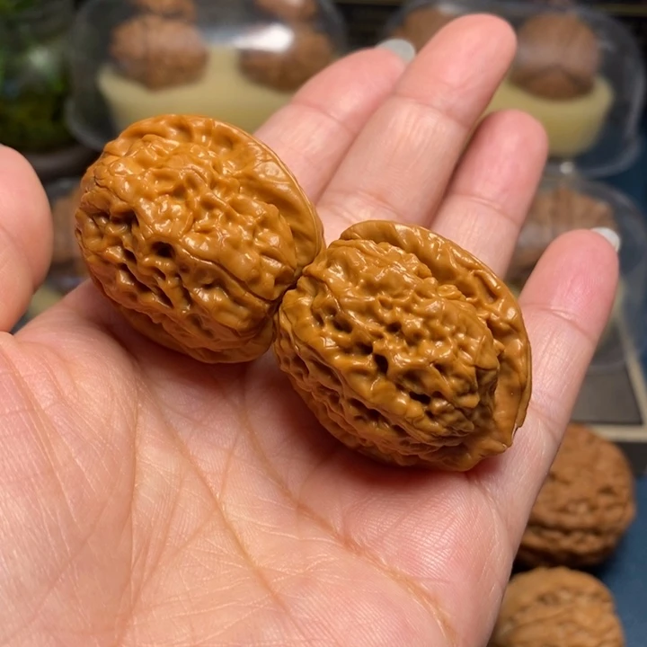 【闪购商品】文玩核桃把件核欢