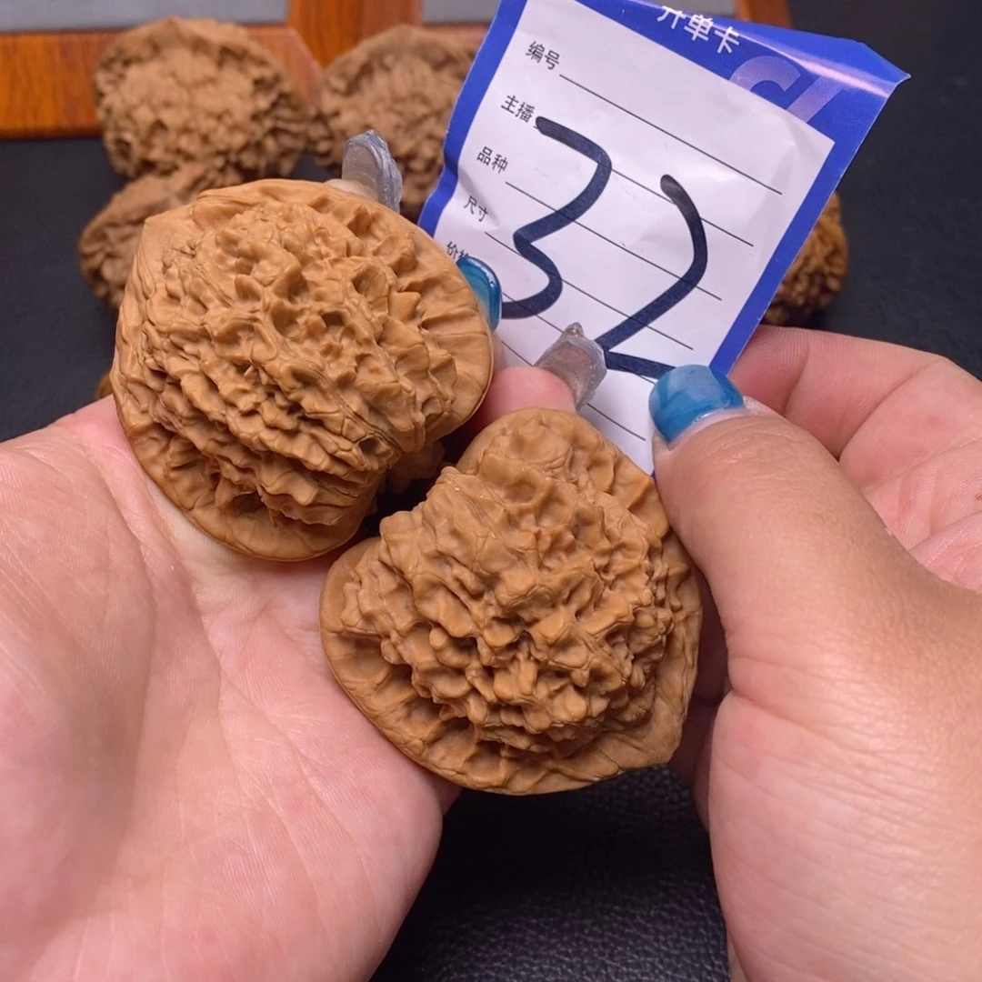 文玩核桃把件官帽48