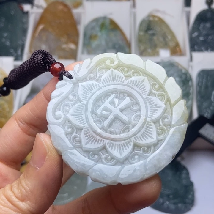 翡翠未镶嵌挂件翡翠