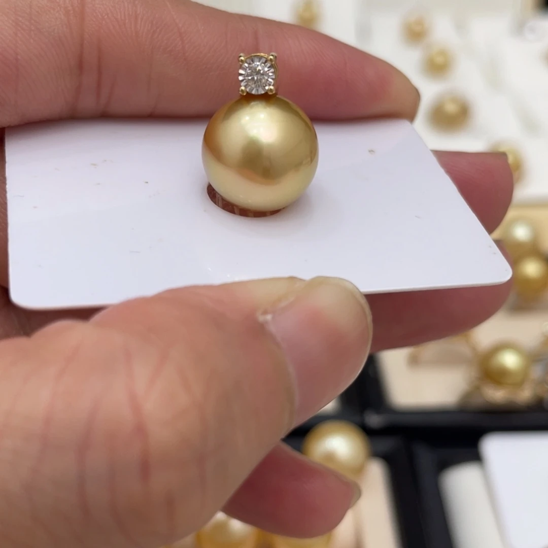 海水珍珠颈饰18K金镶嵌青***哥