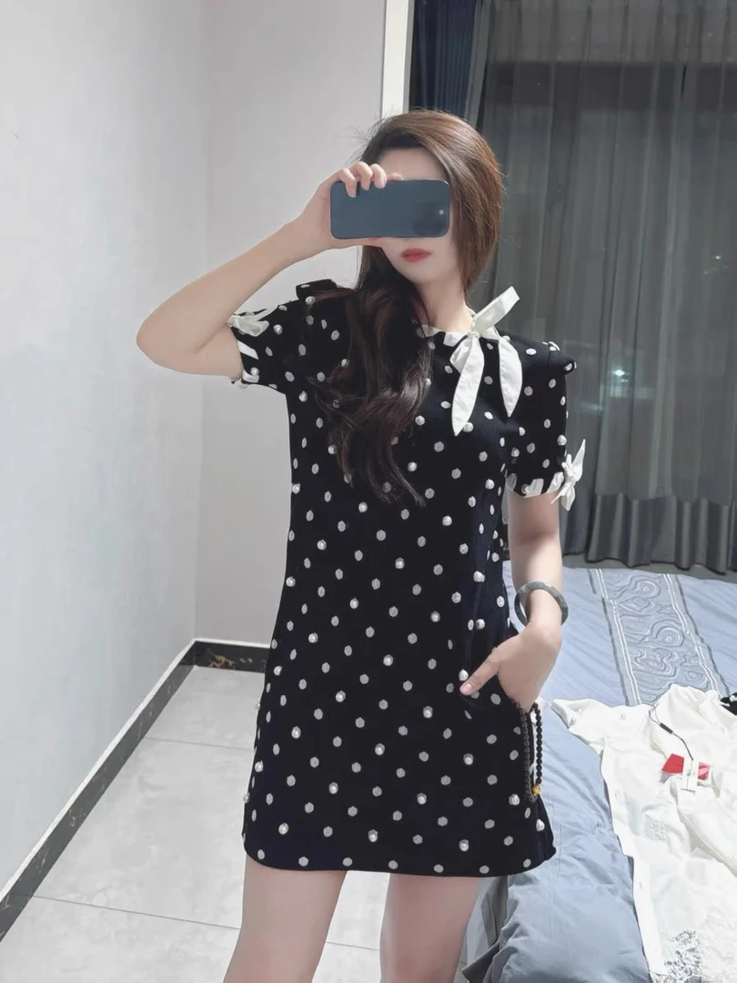 花颜颜波点珍珠装饰蝴蝶结系带收腰连衣裙2025夏季新款