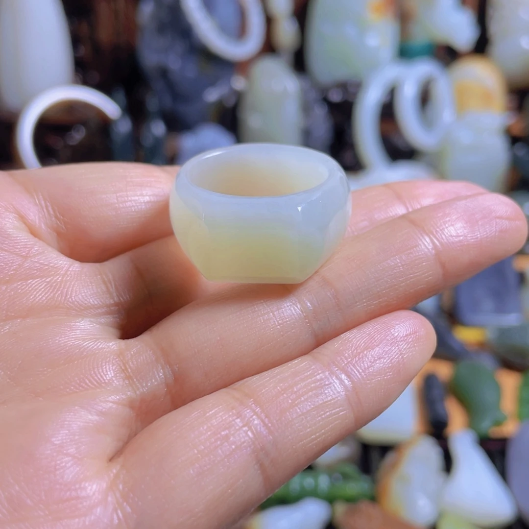 和田玉戒指未镶嵌间*