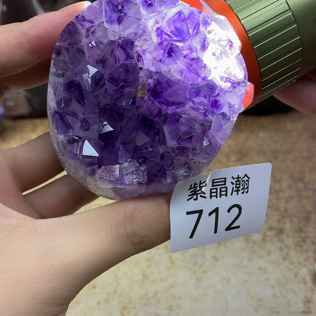 未镶嵌水晶大型摆件（非配饰）