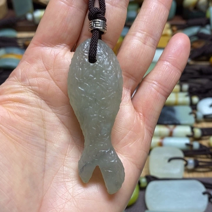 蛇纹石玉未镶嵌挂件
