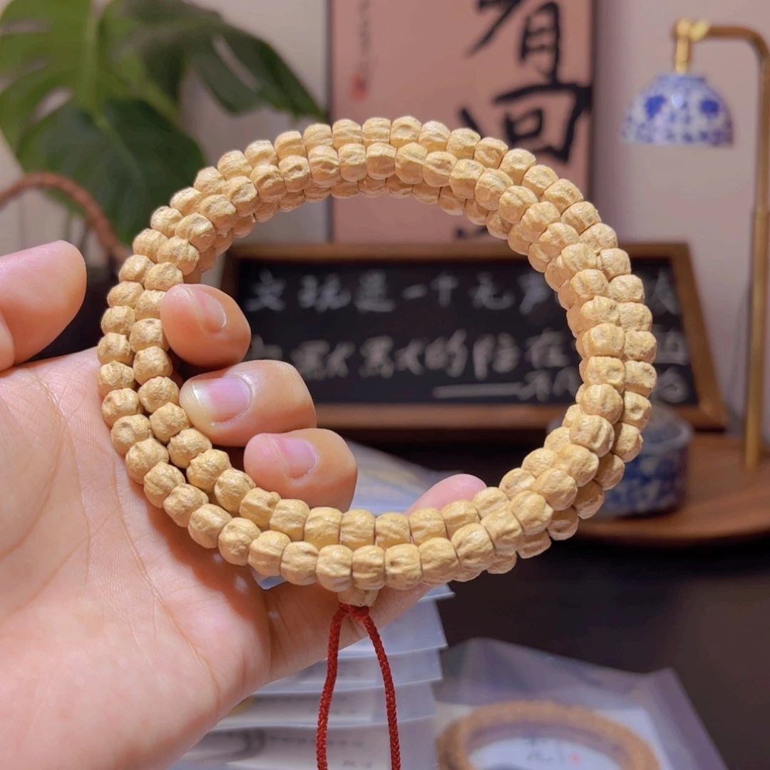 柏香籽/百香籽吊坠摆****?