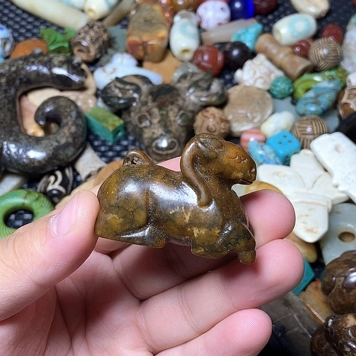 和田玉未镶嵌颈饰17