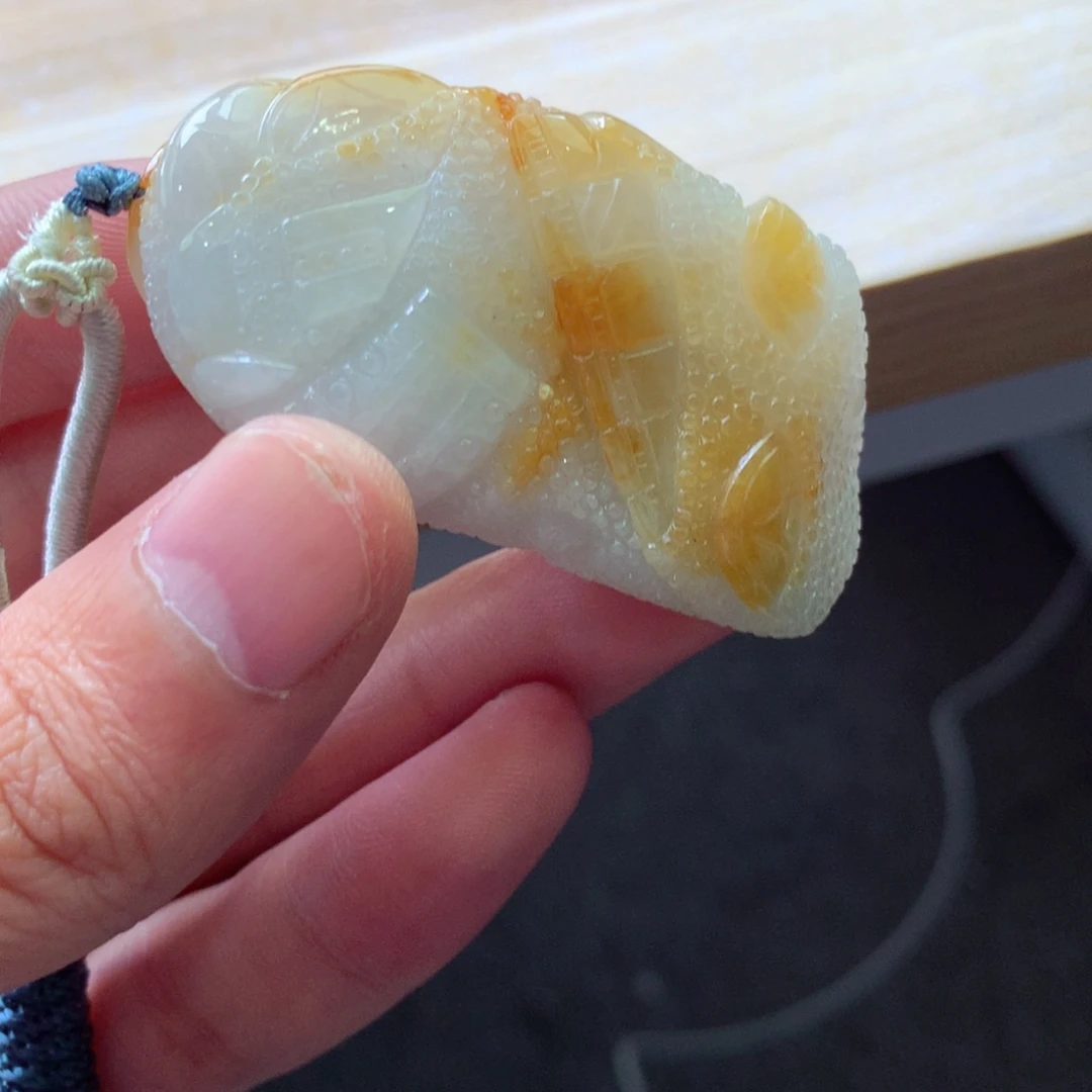 翡翠颈饰未镶嵌吊坠