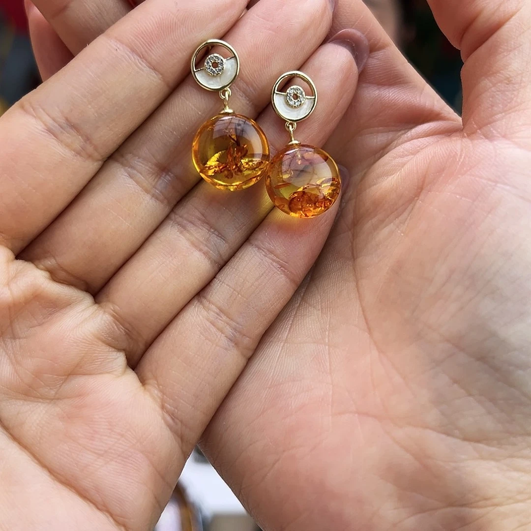 琥珀手镯未镶嵌耳坠