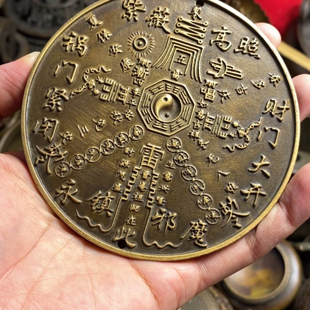 精美铜器做工精良