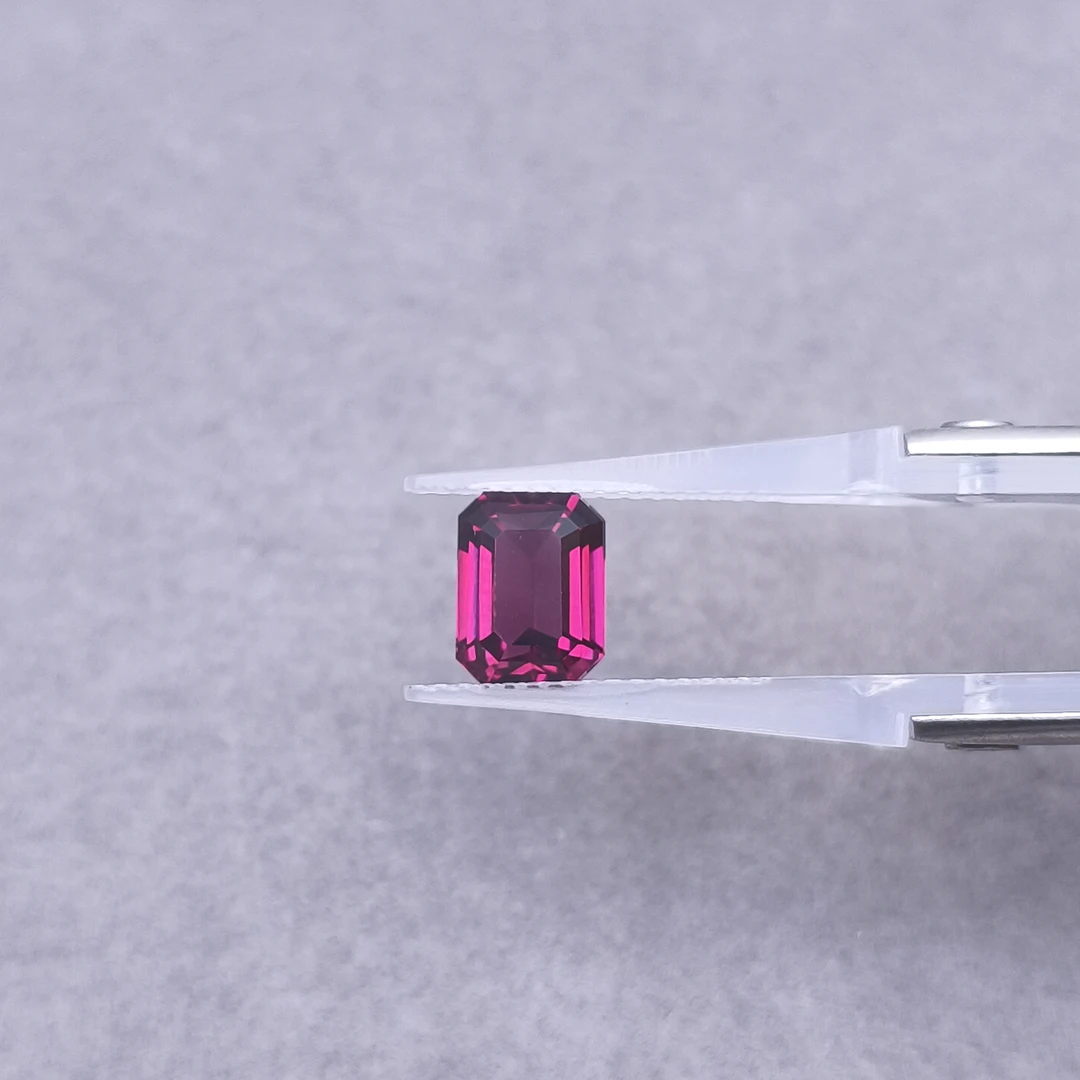 S 石榴石-4.13ct（01016309）0215