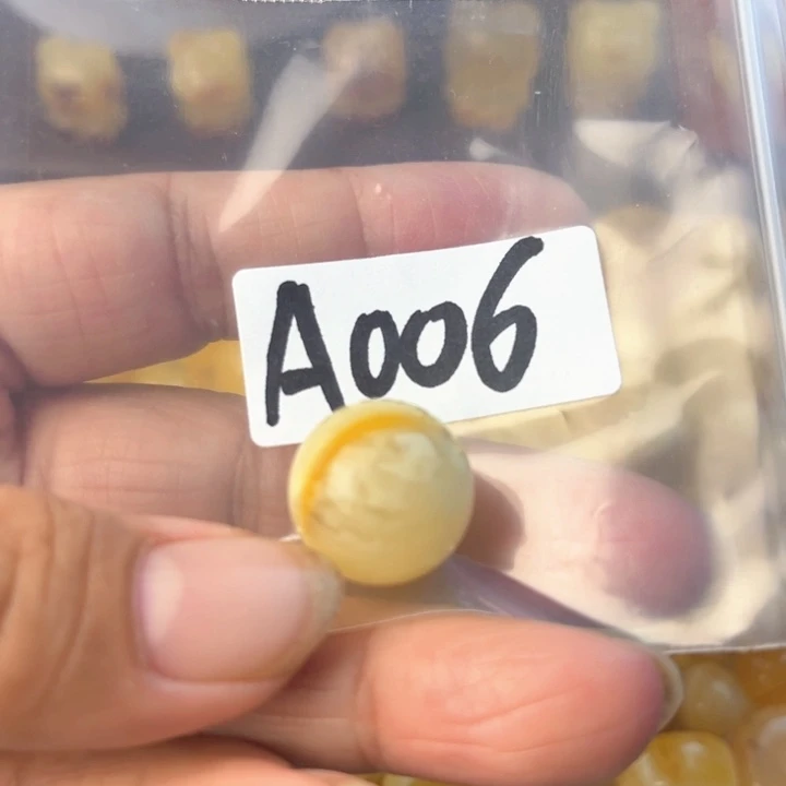 未镶嵌琥珀裸石蜜蜡微瑕圆珠17mm