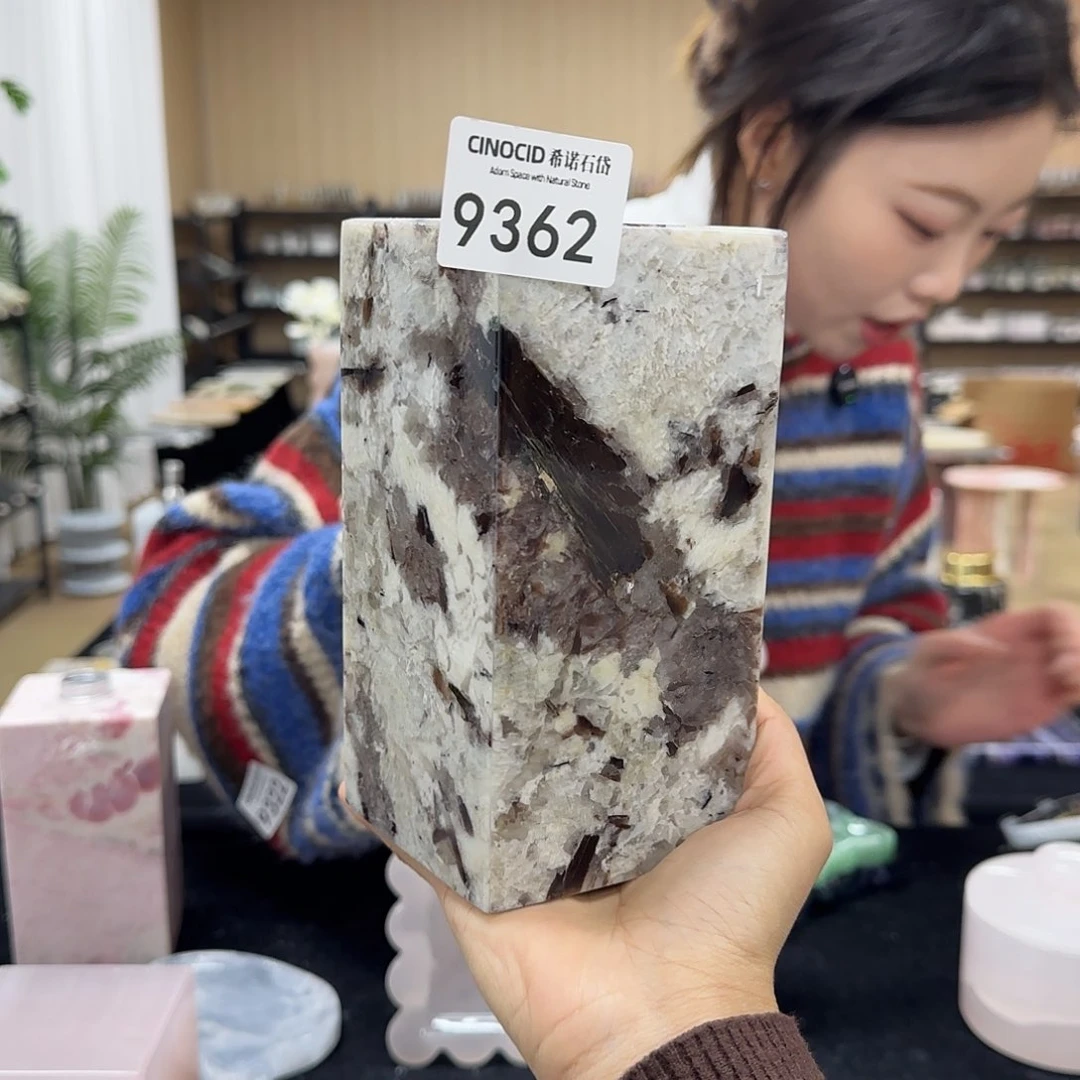 脆**苔9362千山暮雪氛围灯福利
