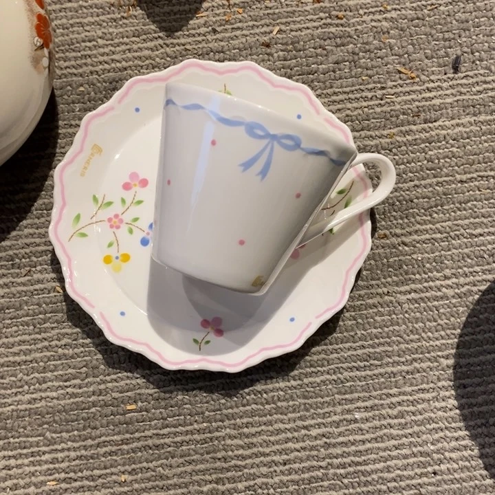 瓷片贝**铃瓷器瓷器瓷器