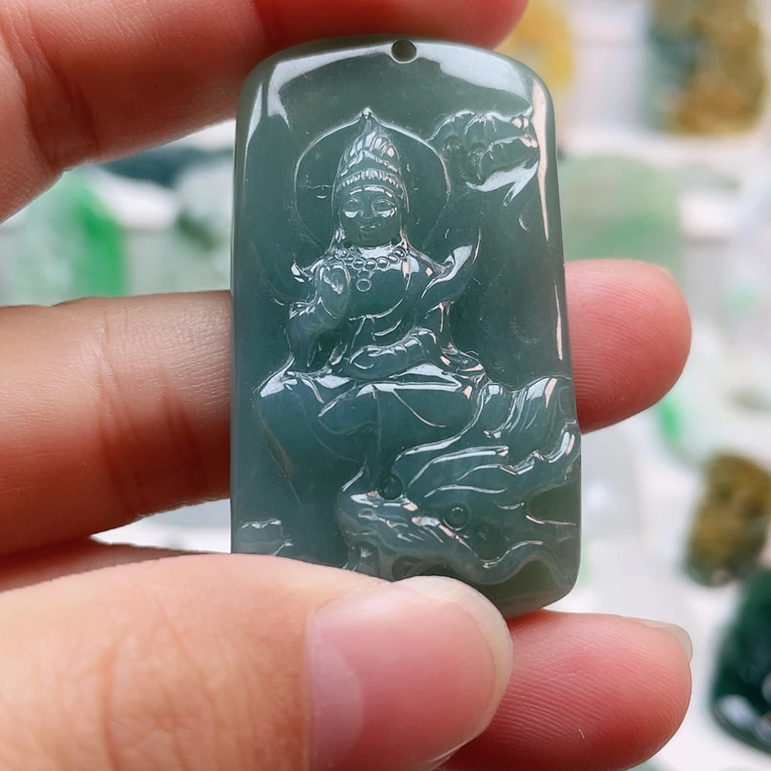 翡翠颈饰未镶嵌观音