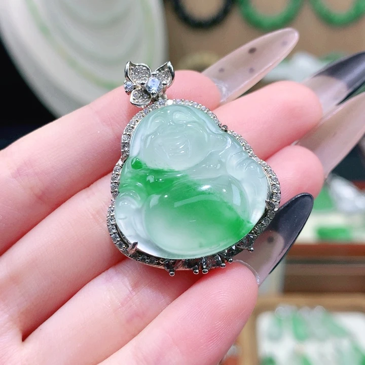 Y***～石英质玉（非洲翠）未镶嵌颈饰