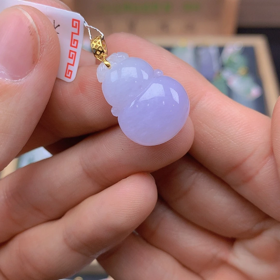 翡翠颈饰18K金镶嵌小*黄翡翠