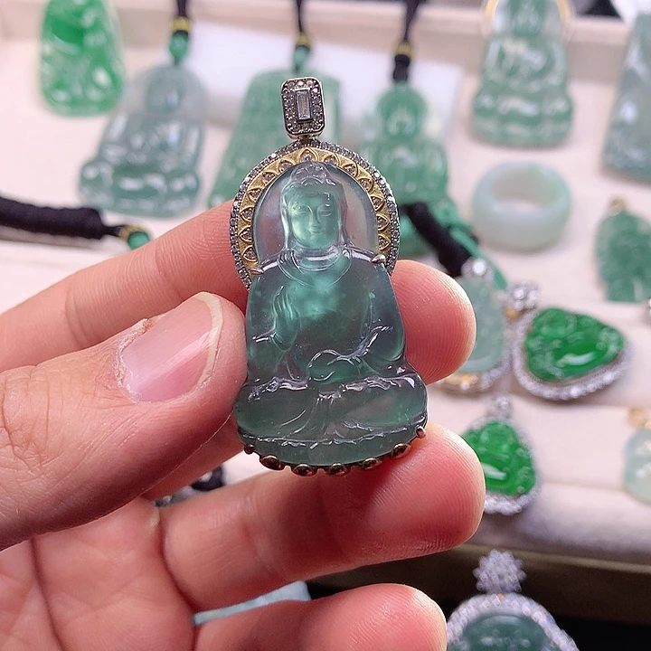 翡翠颈饰银S925镶嵌翡翠