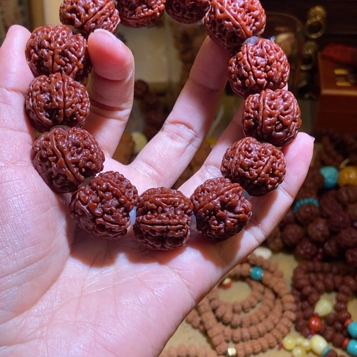 吊坠金刚菩提温**欢236玉化一物