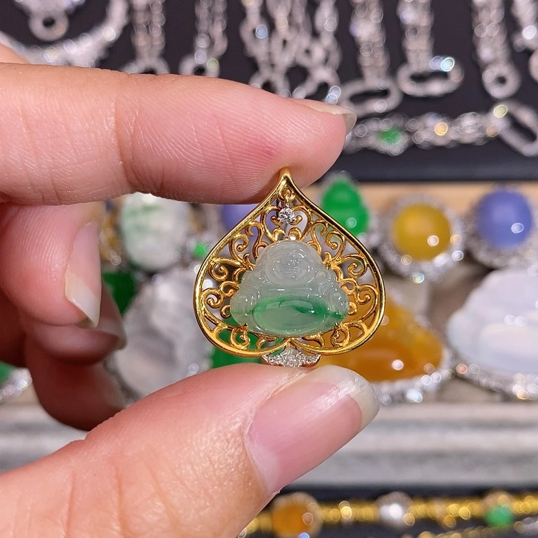 翡翠18K金镶嵌戒指